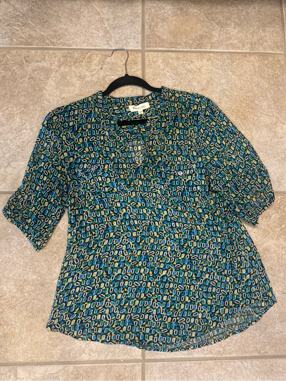 Two by Vince Camuto Teal Multi-Color Geometric Print Blouse